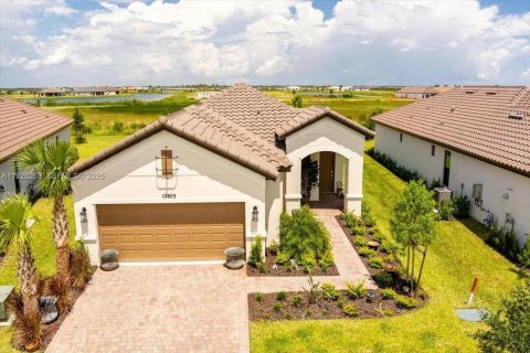 Villa ou maison à Port St. Lucie, Floride 2 chambres, 165.09 m2 № 1988673