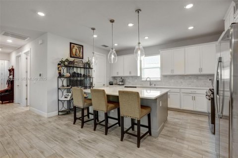 Villa ou maison à vendre à Port St. Lucie, Floride: 2 chambres, 165.09 m2 № 1988673 - photo 10