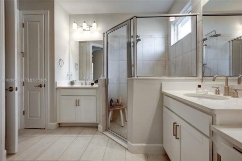 Villa ou maison à vendre à Port St. Lucie, Floride: 2 chambres, 165.09 m2 № 1988673 - photo 17