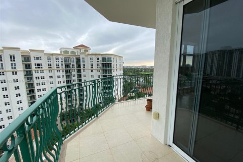 Condo in Aventura, Florida, 2 bedrooms  № 1946250 - photo 18