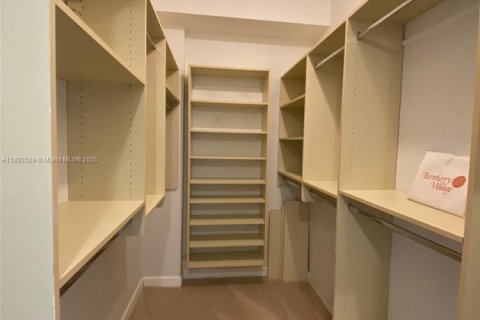 Condo in Aventura, Florida, 2 bedrooms  № 1946250 - photo 21