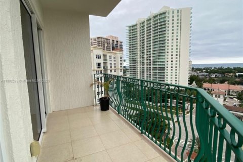 Condo in Aventura, Florida, 2 bedrooms  № 1946250 - photo 19
