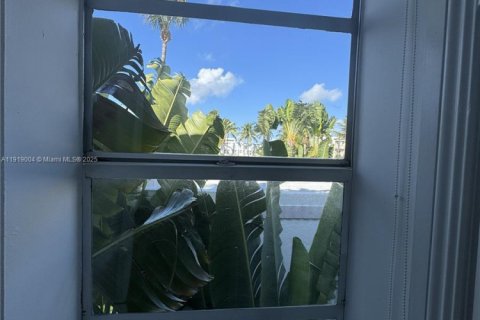Купить кондоминиум в Майами-Бич, Флорида 2 спальни, 72.93м2, № 1975790 - фото 12