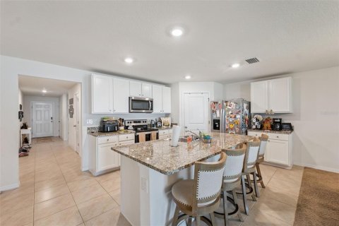House in Spring Hill, Florida 4 bedrooms, 168.34 sq.m. № 1845413 - photo 8