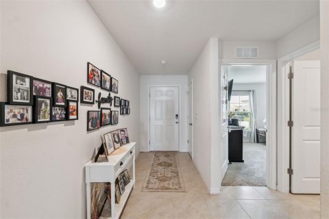 House in Spring Hill, Florida 4 bedrooms, 168.34 sq.m. № 1845413 - photo 4