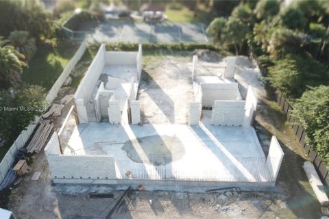 Купить виллу или дом в Майами, Флорида 6 спален, 891.86м2, № 1957380 - фото 19