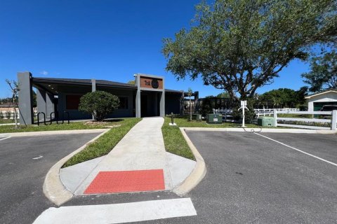 Townhouse in Kissimmee, Florida 3 bedrooms, 127.46 sq.m. № 1654515 - photo 18