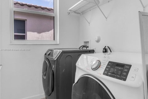 Villa ou maison à vendre à Homestead, Floride: 4 chambres, 227.7 m2 № 1946341 - photo 12