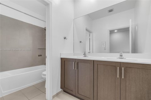 Villa ou maison à vendre à Homestead, Floride: 4 chambres, 227.7 m2 № 1946341 - photo 7