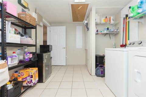 House in Dade City, Florida 3 bedrooms, 202.62 sq.m. № 2266534 - photo 19