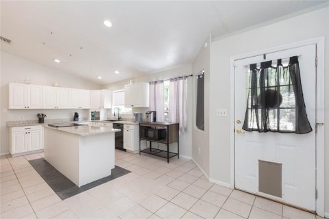 House in Dade City, Florida 3 bedrooms, 202.62 sq.m. № 2266534 - photo 4