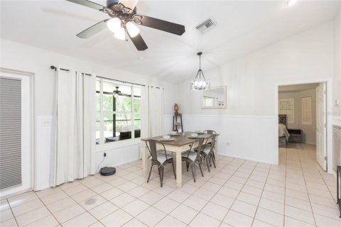 House in Dade City, Florida 3 bedrooms, 202.62 sq.m. № 2266534 - photo 15