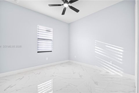 House in Lehigh Acres, Florida 4 bedrooms № 2048565 - photo 23