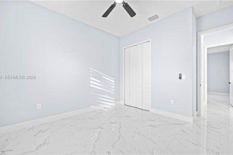 House in Lehigh Acres, Florida 4 bedrooms № 2048565 - photo 25