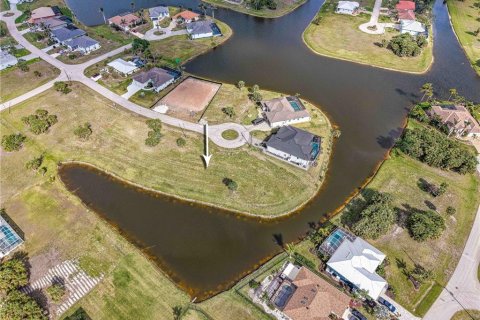 Terreno en venta en Punta Gorda, Florida № 2212824 - foto 4
