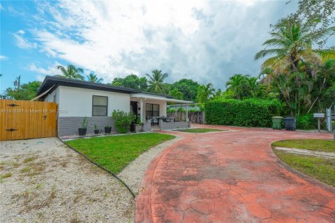 Купить виллу или дом в Норт-Майами, Флорида 2 спальни, 125.98м2, № 1972537 - фото 4