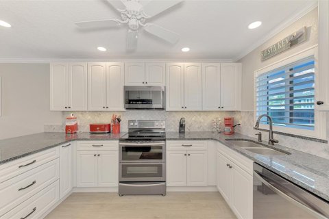 Condominio en venta en Sarasota, Florida, 2 dormitorios, 94.39 m2 № 2349860 - foto 25