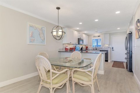 Condominio en venta en Sarasota, Florida, 2 dormitorios, 94.39 m2 № 2349860 - foto 19
