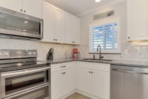 Condominio en venta en Sarasota, Florida, 2 dormitorios, 94.39 m2 № 2349860 - foto 26
