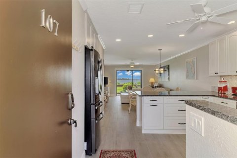 Condominio en venta en Sarasota, Florida, 2 dormitorios, 94.39 m2 № 2349860 - foto 6