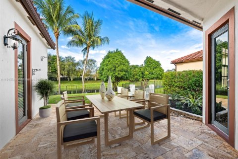 House in Cooper City, Florida 4 bedrooms, 230.4 sq.m. № 1970966 - photo 29