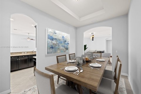 House in Cooper City, Florida 4 bedrooms, 230.4 sq.m. № 1970966 - photo 9