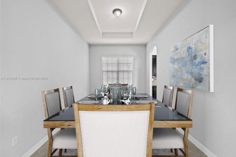 House in Cooper City, Florida 4 bedrooms, 230.4 sq.m. № 1970966 - photo 8