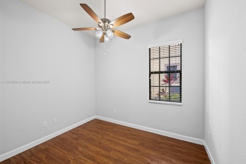 House in Cooper City, Florida 4 bedrooms, 230.4 sq.m. № 1970966 - photo 26