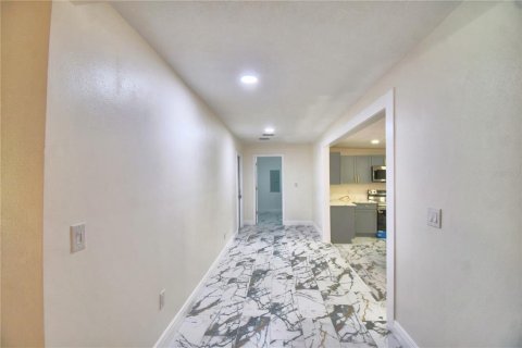 Casa en venta en Lakeland, Florida, 3 dormitorios, 188.03 m2 № 2287329 - foto 18