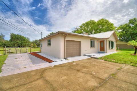 Casa en venta en Lakeland, Florida, 3 dormitorios, 188.03 m2 № 2287329 - foto 2