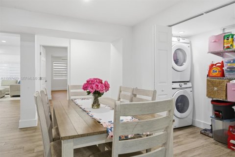 Villa ou maison à vendre à Hialeah, Floride: 4 chambres, 167.5 m2 № 2011437 - photo 15