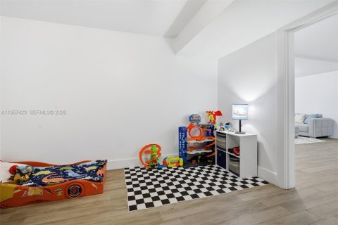 Villa ou maison à vendre à Hialeah, Floride: 4 chambres, 167.5 m2 № 2011437 - photo 25