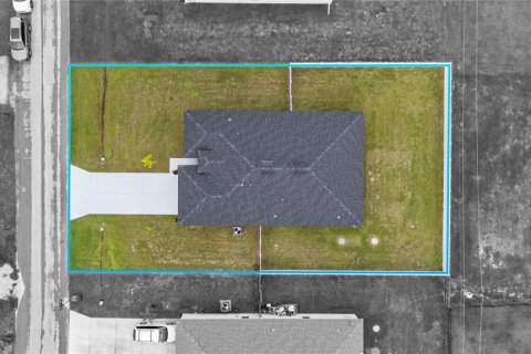 House in Palm Bay, Florida 4 bedrooms, 186.27 sq.m. № 1877336 - photo 9