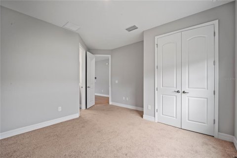 House in Palm Bay, Florida 4 bedrooms, 186.27 sq.m. № 1877336 - photo 19