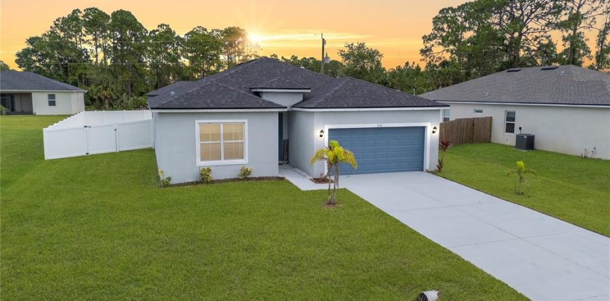 House in Palm Bay, Florida 4 bedrooms, 186.27 sq.m. № 1877336