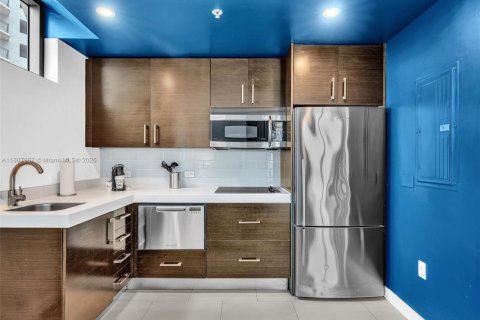 Copropriété à vendre à Sunny Isles Beach, Floride: 2 chambres, 84.36 m2 № 1942203 - photo 11