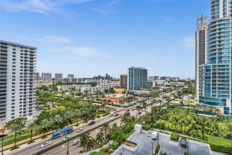 Copropriété à vendre à Sunny Isles Beach, Floride: 2 chambres, 84.36 m2 № 1942203 - photo 12