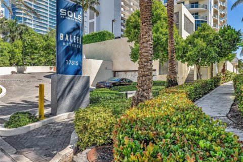 Copropriété à vendre à Sunny Isles Beach, Floride: 2 chambres, 84.36 m2 № 1942203 - photo 1