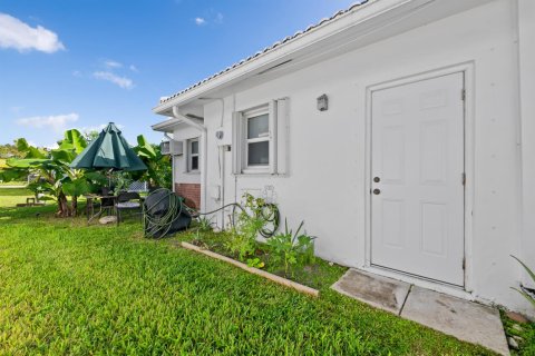 Casa en venta en Tamarac, Florida, 2 dormitorios, 147.44 m2 № 2429753 - foto 21