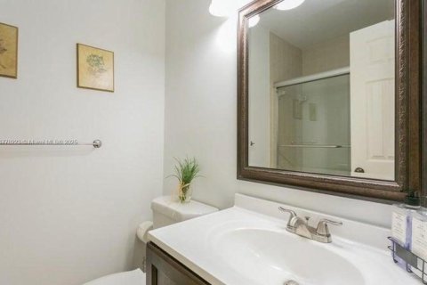 Condo in Palm Beach Gardens, Florida, 3 bedrooms  № 1701943 - photo 10