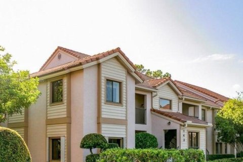 Condo in Palm Beach Gardens, Florida, 3 bedrooms  № 1701943 - photo 1