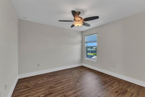 Casa en venta en Port Charlotte, Florida, 4 dormitorios, 242.38 m2 № 1765323 - foto 30