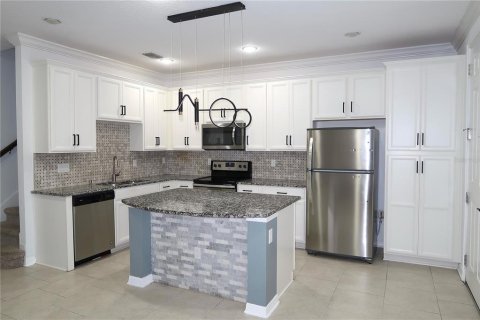 Adosado en venta en Orlando, Florida, 2 dormitorios, 149.29 m2 № 1531963 - foto 2