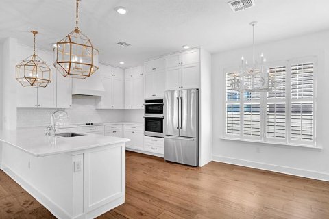 House in Orlando, Florida 5 bedrooms, 253.53 sq.m. № 2419546 - photo 7