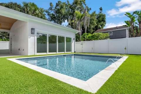 House in Orlando, Florida 5 bedrooms, 253.53 sq.m. № 2419546 - photo 24