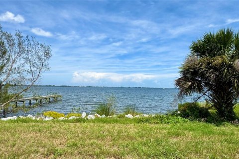 Land in Grant-Valkaria, Florida № 1995864 - photo 12