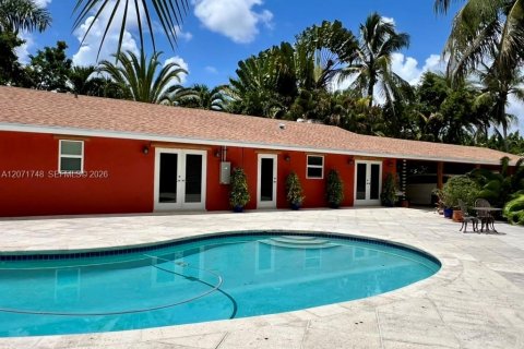 House in Homestead, Florida 4 bedrooms, 242.57 sq.m. № 2303638 - photo 18