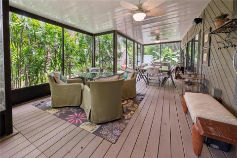 House in Melrose, Florida 3 bedrooms, 312.15 sq.m. № 2230596 - photo 20