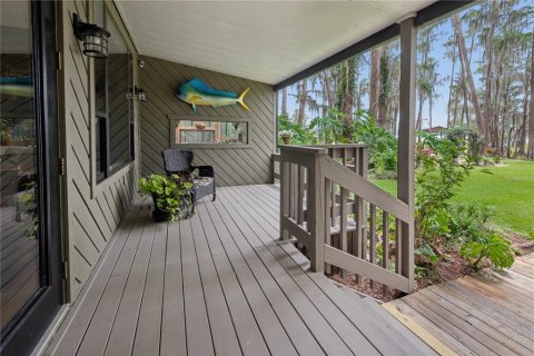 House in Melrose, Florida 3 bedrooms, 312.15 sq.m. № 2230596 - photo 19