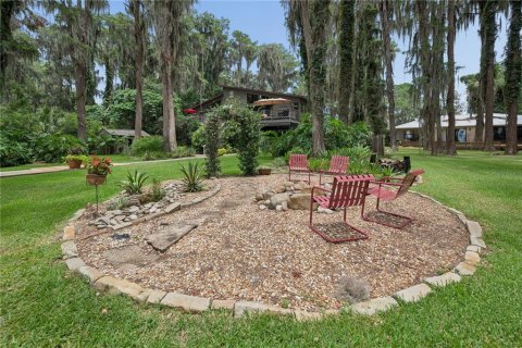 House in Melrose, Florida 3 bedrooms, 312.15 sq.m. № 2230596 - photo 10
